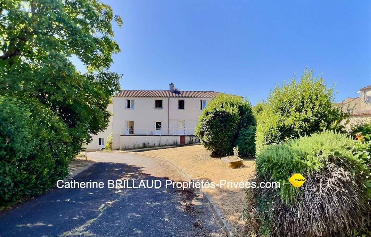 Maison à CHAILLE-LES-MARAIS