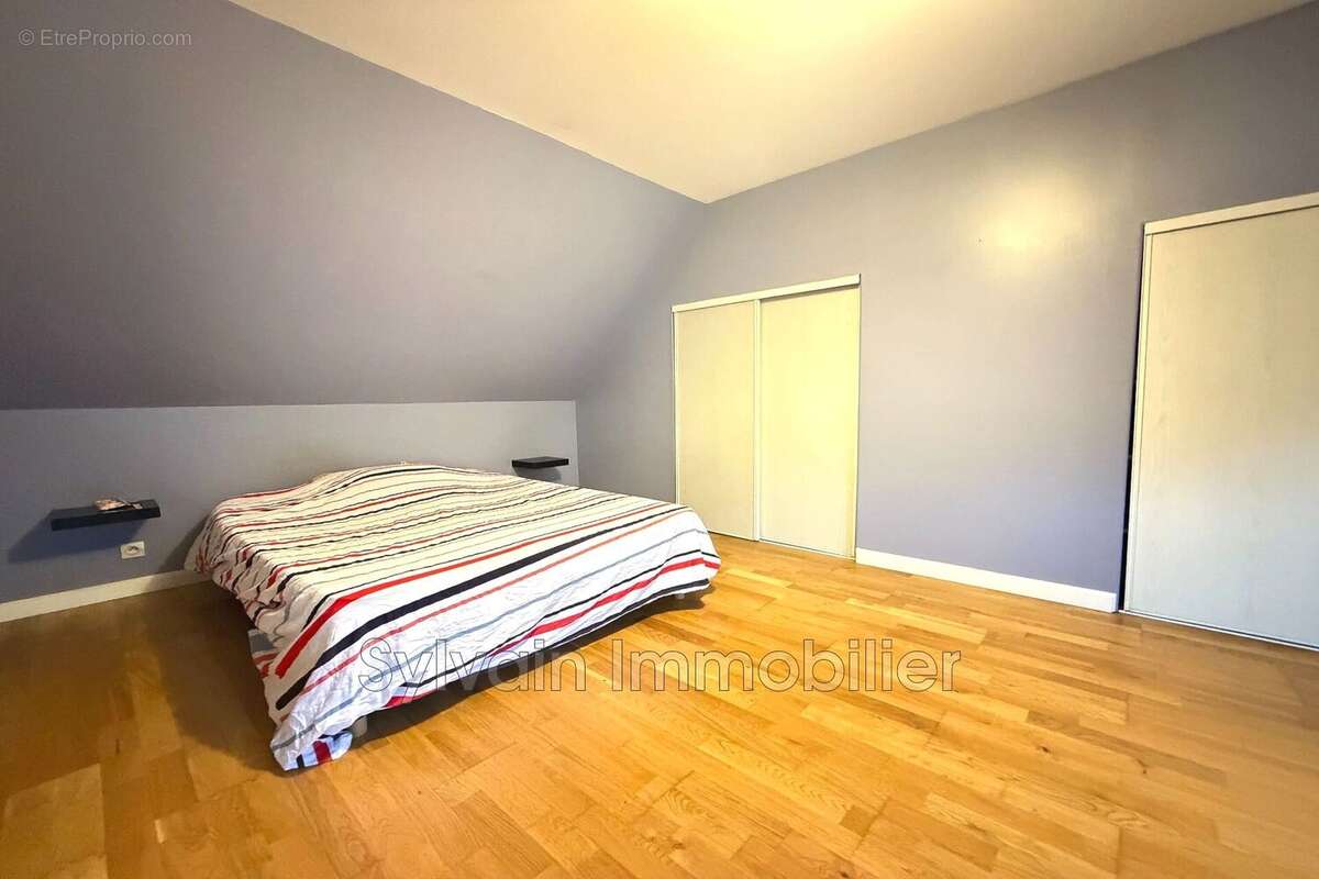 Maison à TROISSEREUX