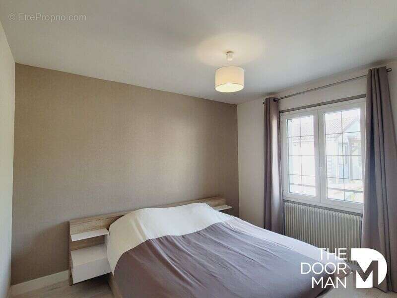 Maison à CANDE-SUR-BEUVRON