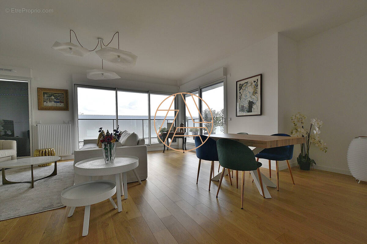Appartement à SAINT-MAUR-DES-FOSSES