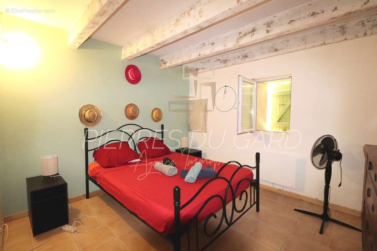 Maison à SAINTE-ANASTASIE