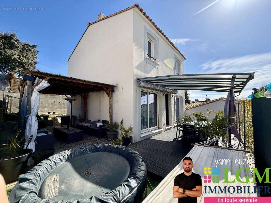 Maison à MILHAUD