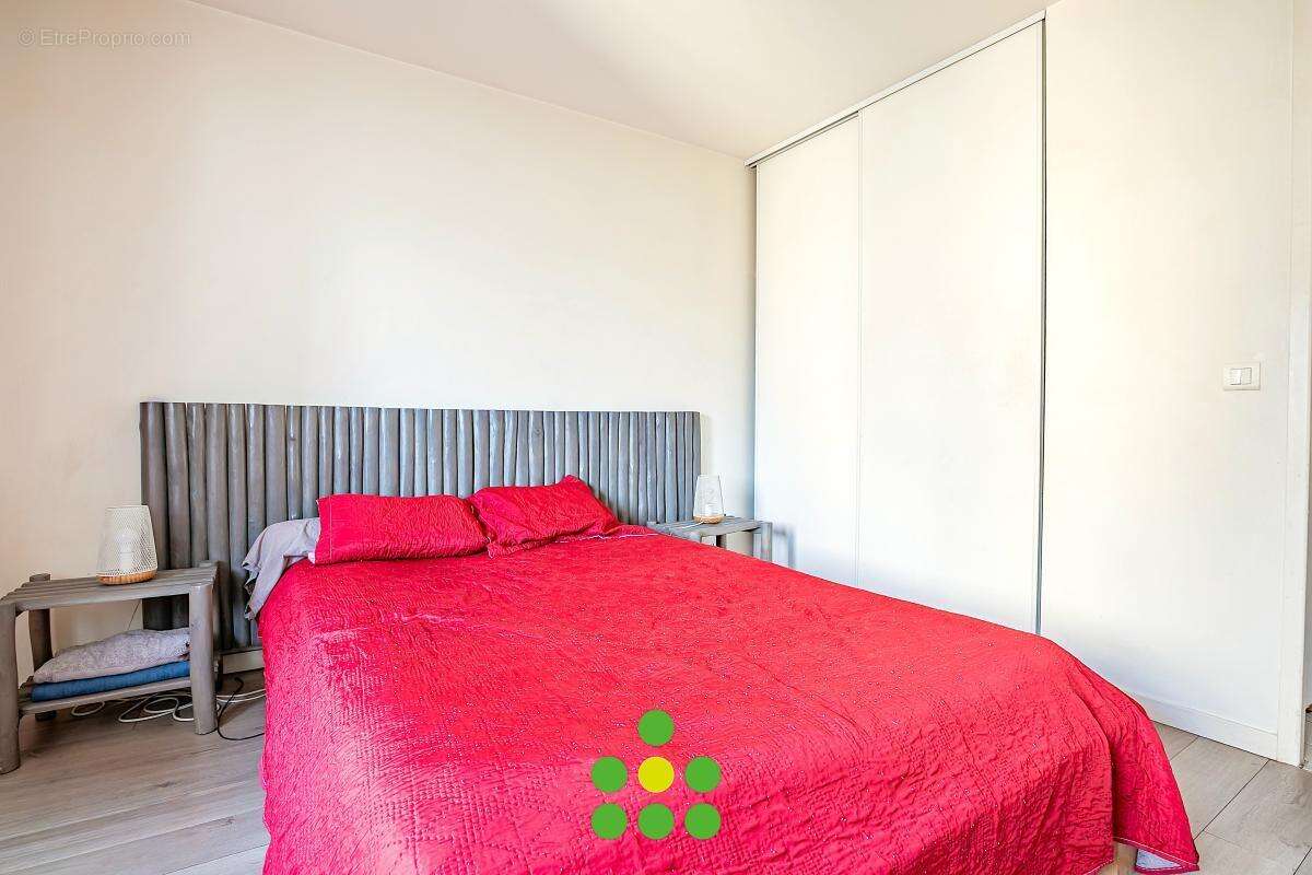 Appartement à LEVALLOIS-PERRET