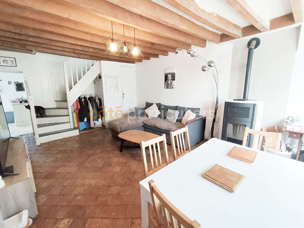 Maison à MEZIDON-CANON