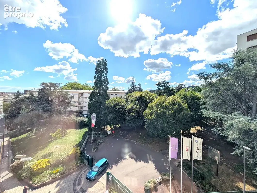 Appartement t6 / ascenseur / garage / cave / hyper-centre / mairie / parc montjoly / chamalières - photo 9