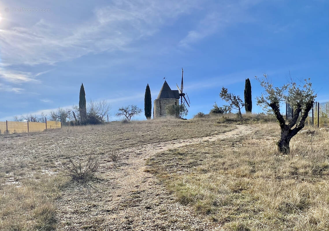 Terrain à LA CALMETTE