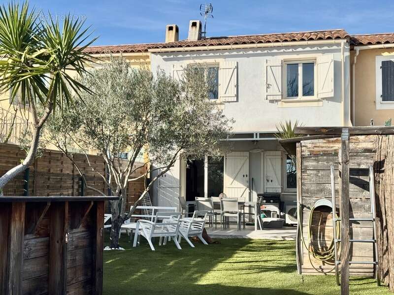 Maison à LA FARE-LES-OLIVIERS