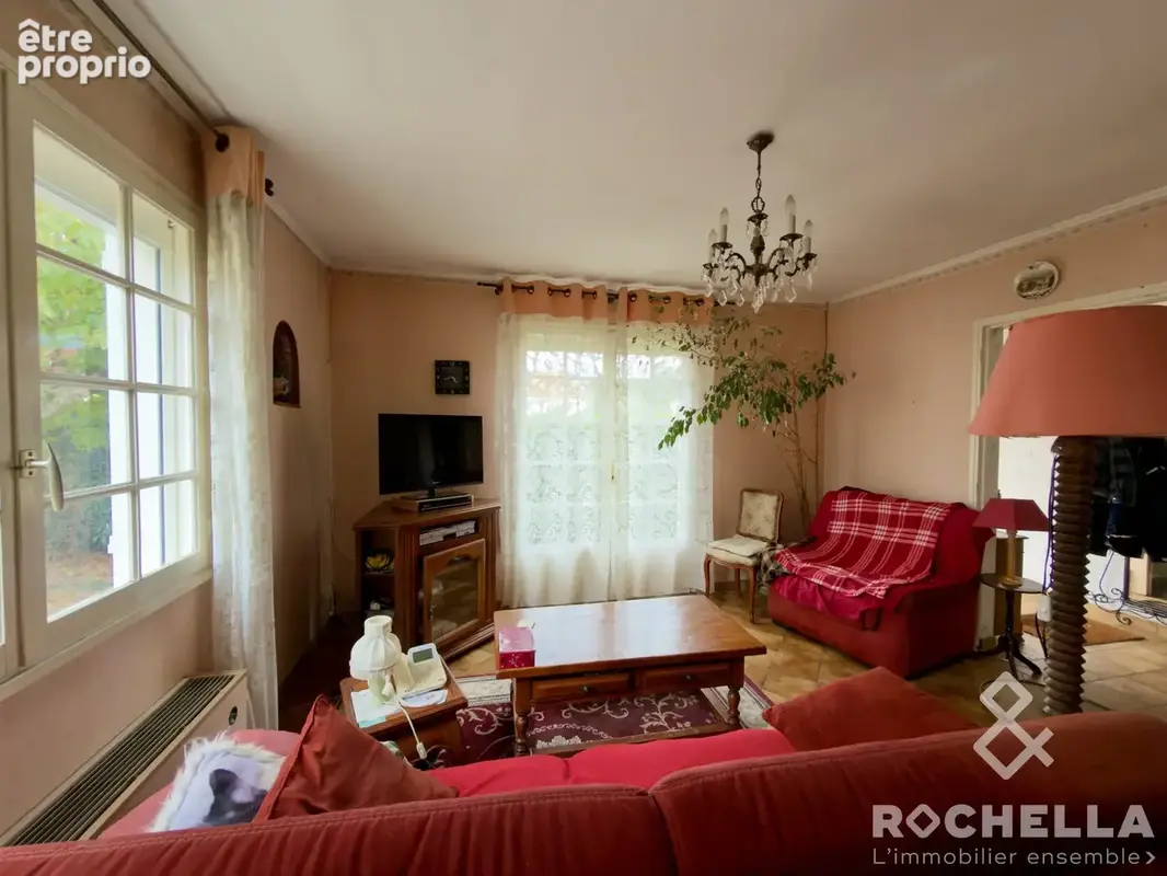Maison 4 pièces 102 m² à vendre à Tonnay-Charente (17430) - photo 3