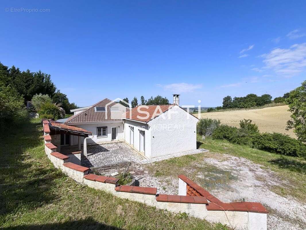 Photo 2 - Maison à VILLEBRUMIER