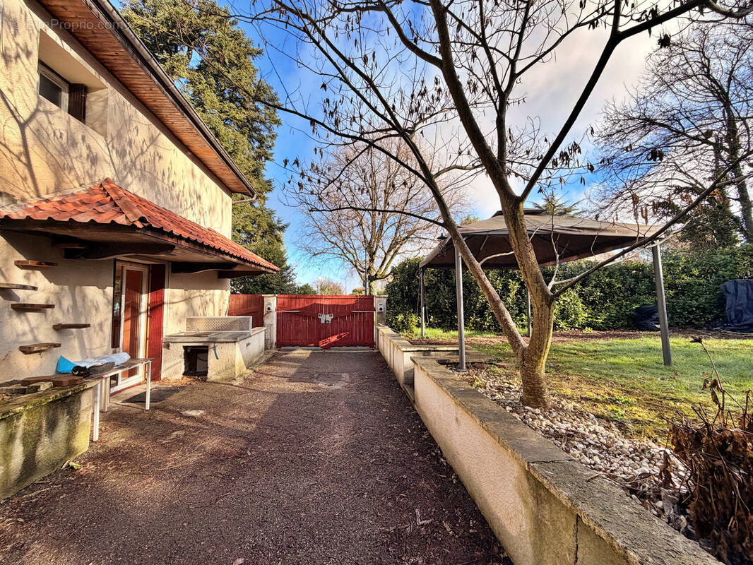 Maison à VILLEFONTAINE