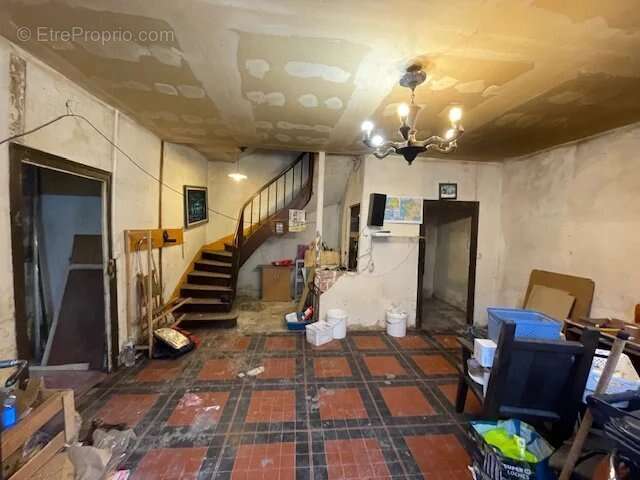 Maison à CHANNAY-SUR-LATHAN