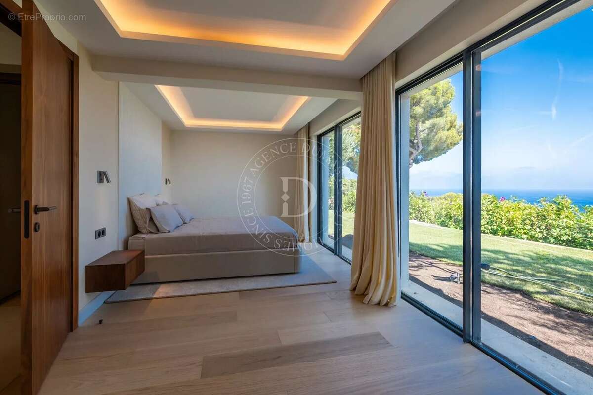 Villa contemporaine avec vue mer à quelques minutes de Monaco - photo 14