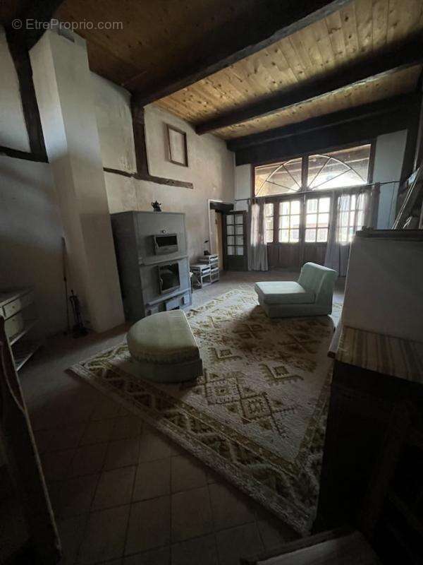 Maison à SAINT-BRESSON