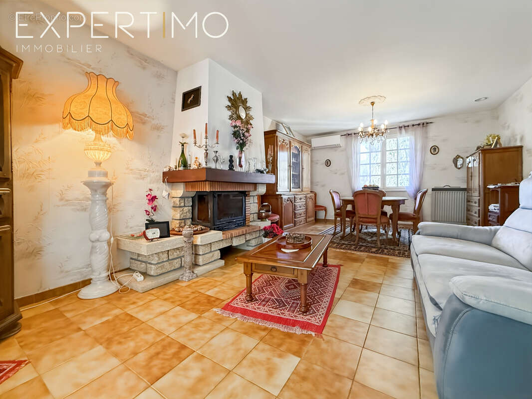 Maison à VILLENEUVE-LES-MAGUELONE