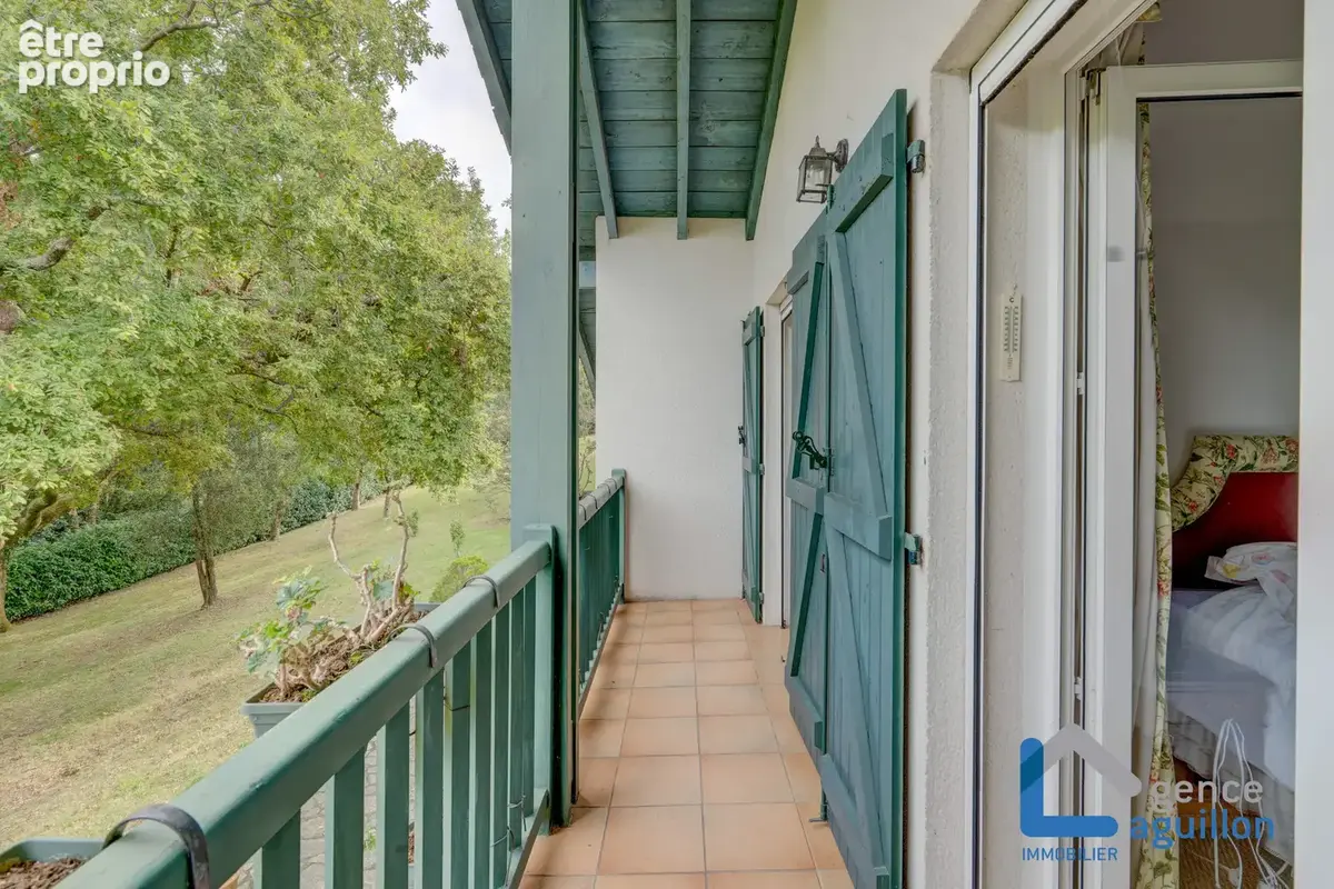 Belle maison basque sur parcelle de 6385m2 au calme - photo 20