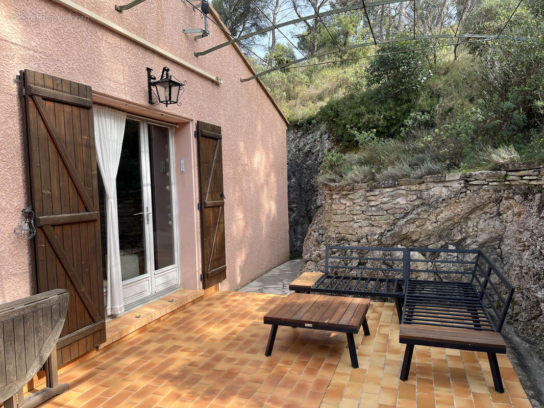 Maison à SAINT-ETIENNE-DU-GRES