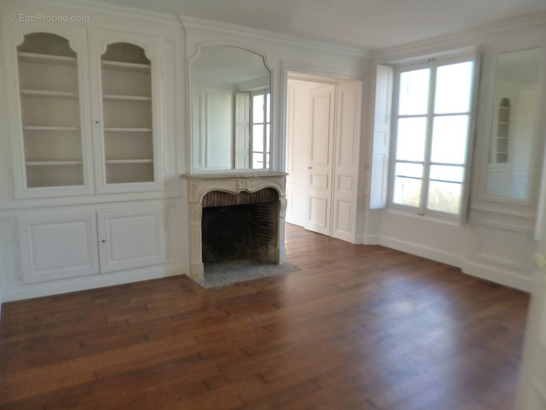 Appartement à FONTAINEBLEAU