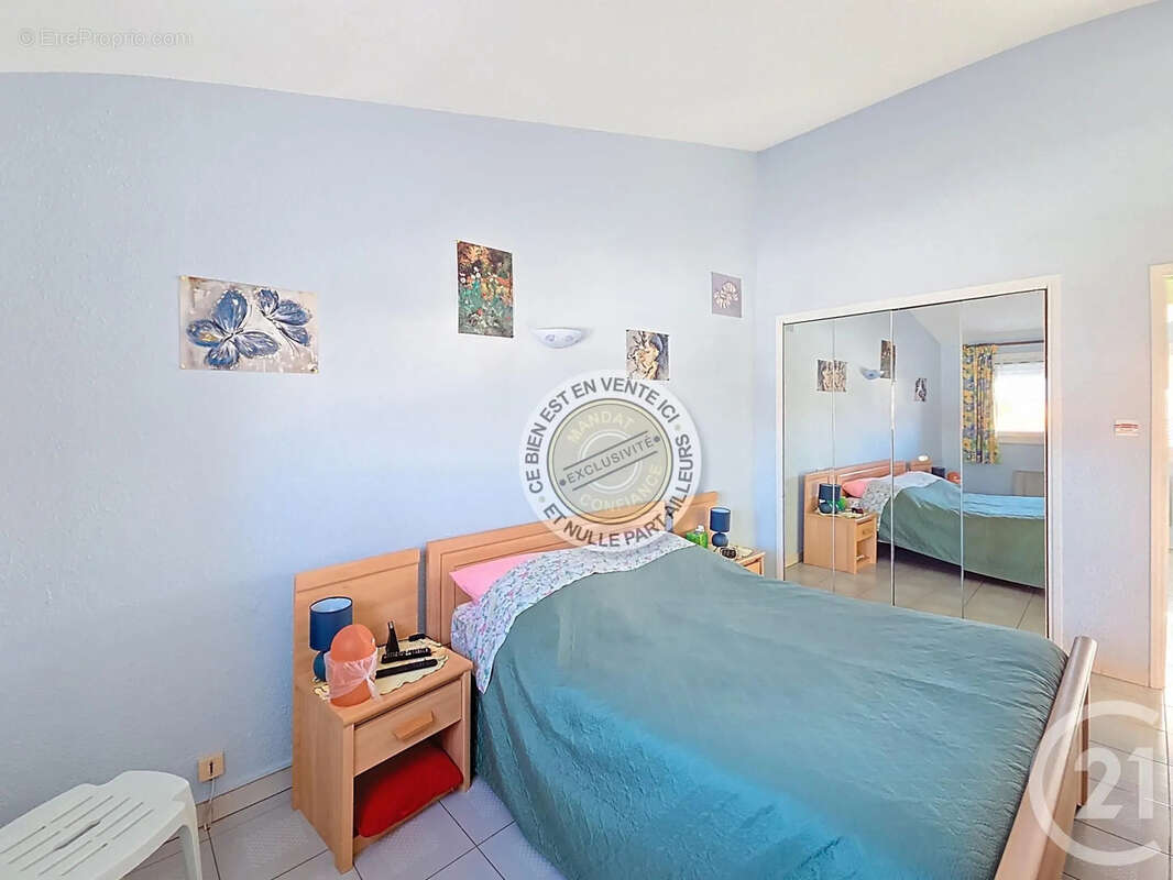 Maison à SAINT-LAURENT-DE-LA-SALANQUE