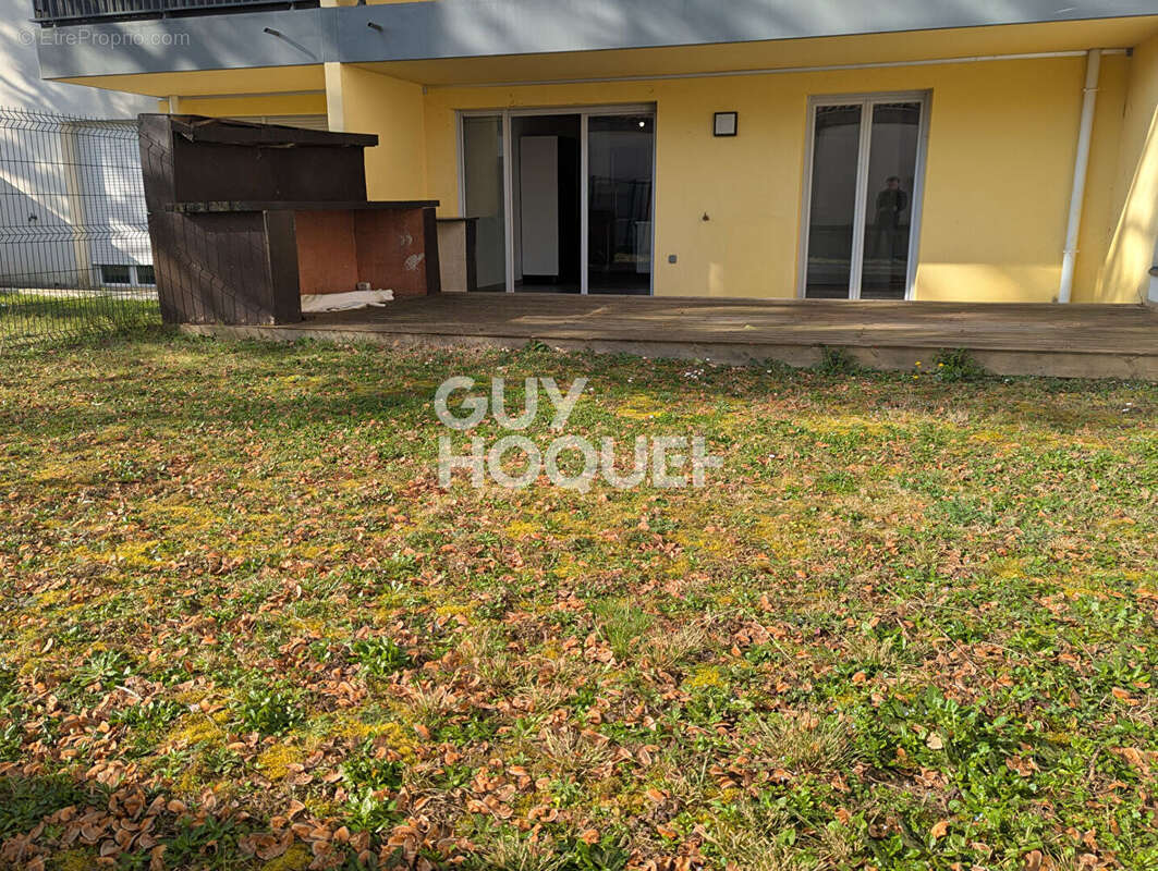 Appartement à DECINES-CHARPIEU