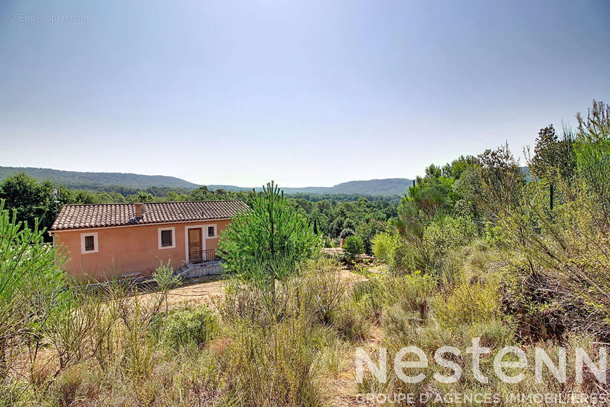 A VENDRE ! VILLECROZE - Maison 147 m² avec piscine et superbe vue dégagée - photo 22