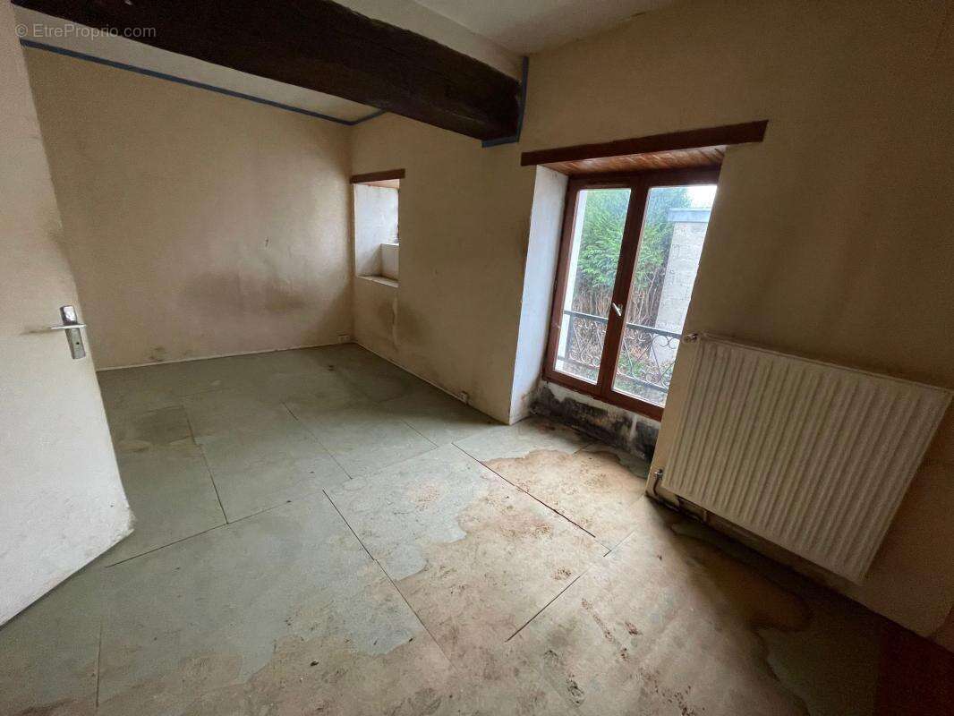 Maison à LIZY-SUR-OURCQ