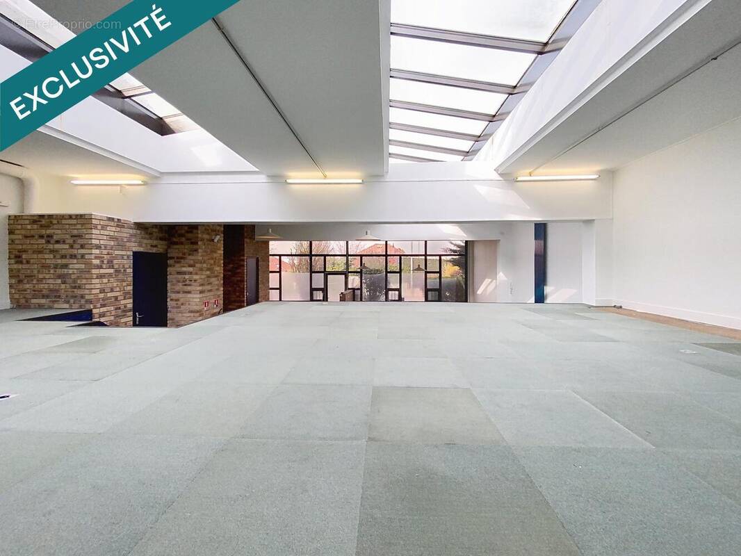 Photo 1 - Commerce à L&#039;HAY-LES-ROSES