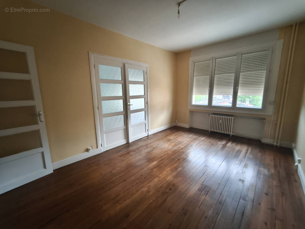 Appartement à SAINT-ETIENNE