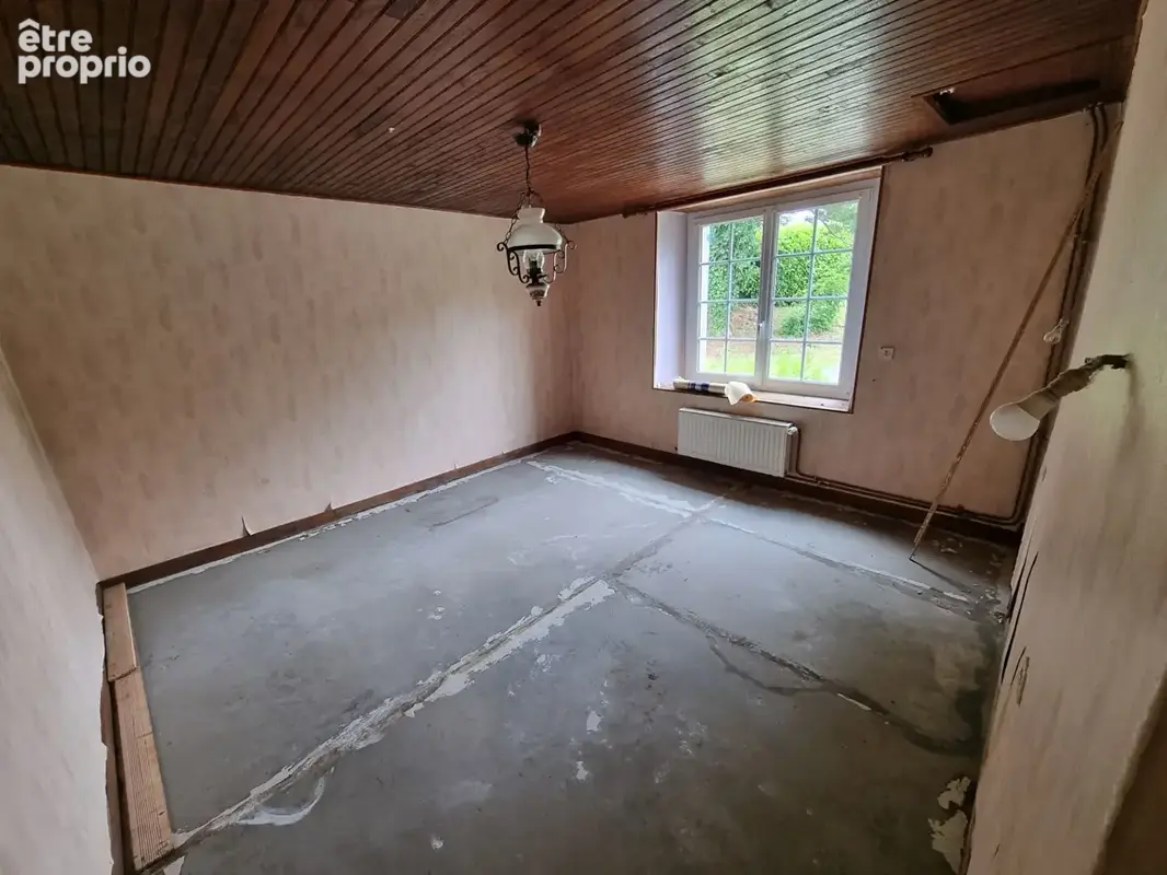 LOUARGAT, jolie longère en pierres avec dépendances et 3000 m2 de terrain - photo 4