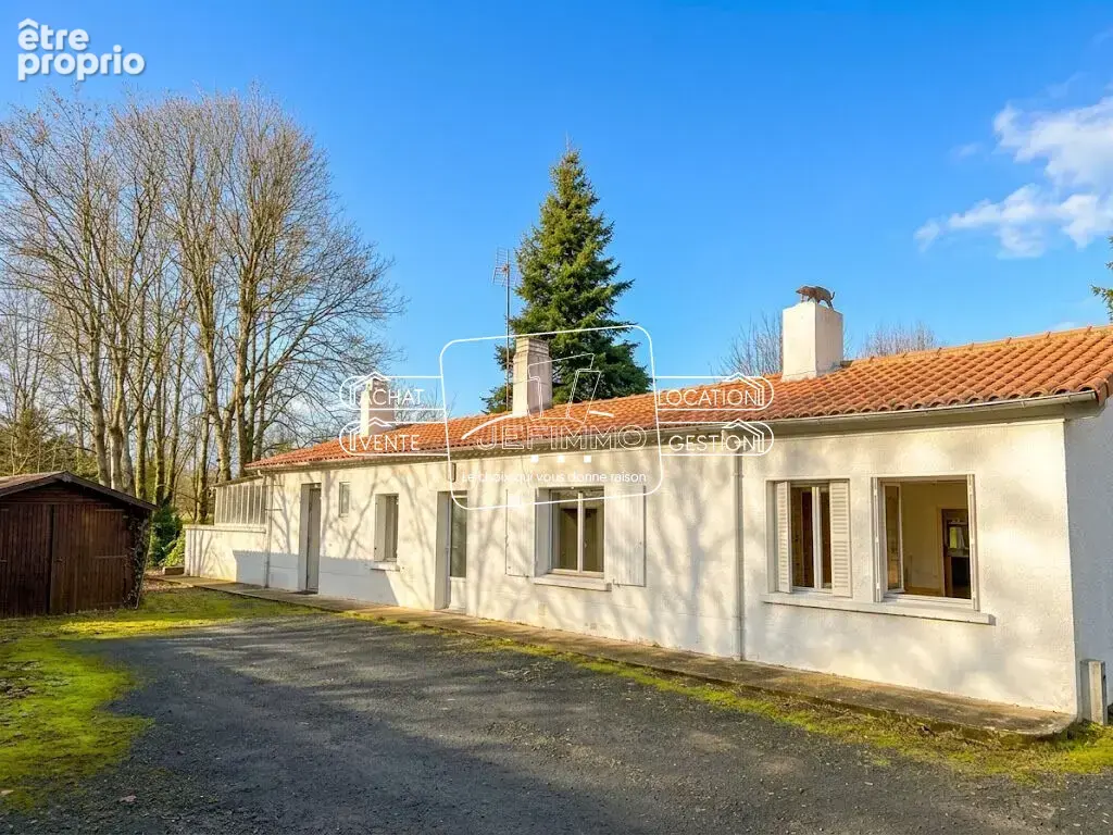 Maison à SAINT-JULIEN-DE-CONCELLES