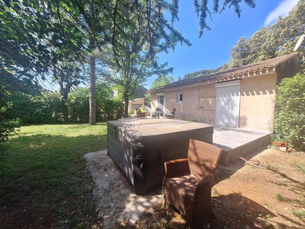 Maison à QUISSAC