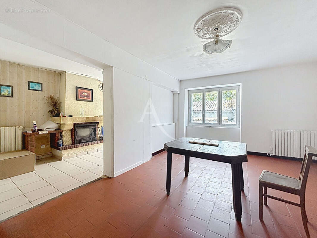 Maison Chaudefonds Sur Layon 5 pièce(s) 109 m2 - photo 5