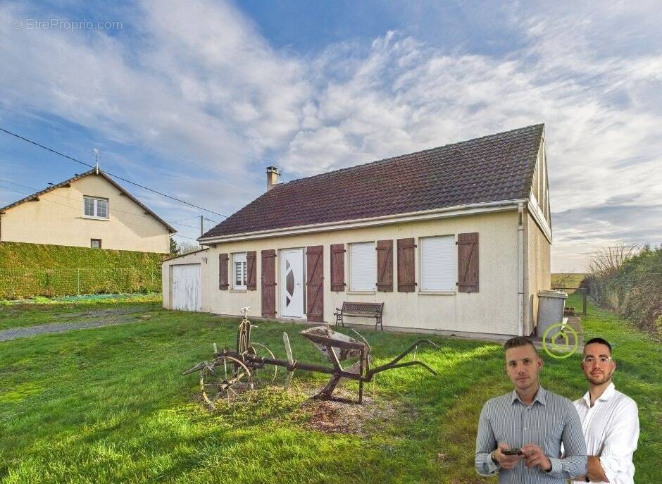 Maison à MESNIL-BRUNTEL