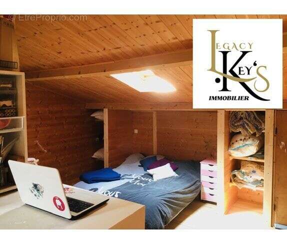 Maison à AMBARES-ET-LAGRAVE