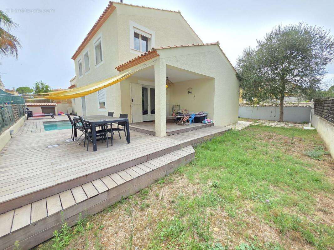 Maison à LAVERUNE