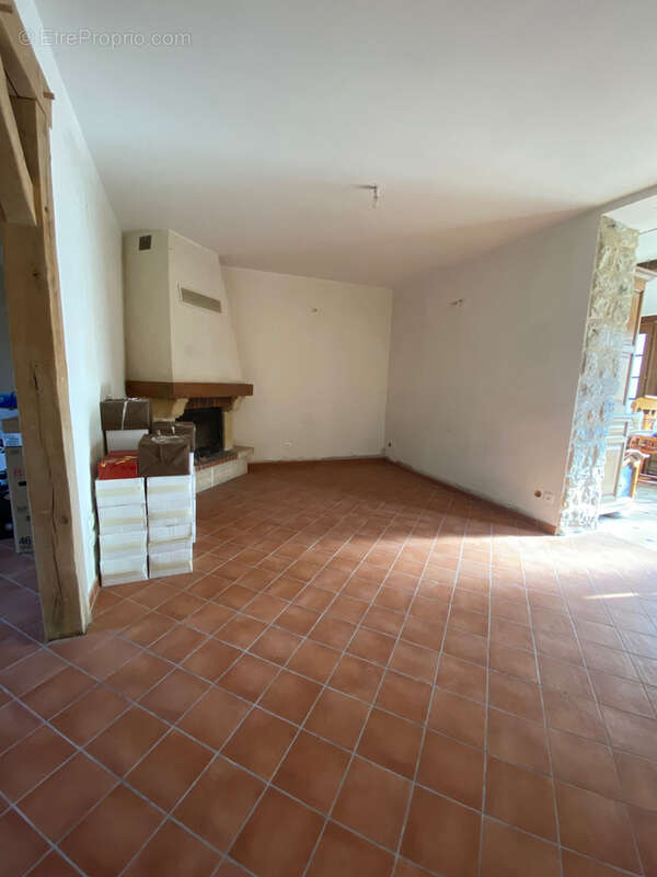 Maison à LIMETZ-VILLEZ