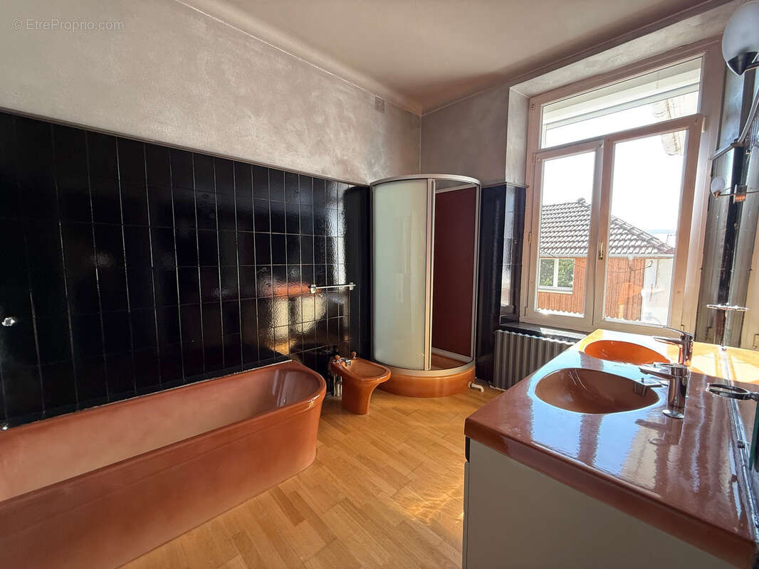 Maison à REMIREMONT