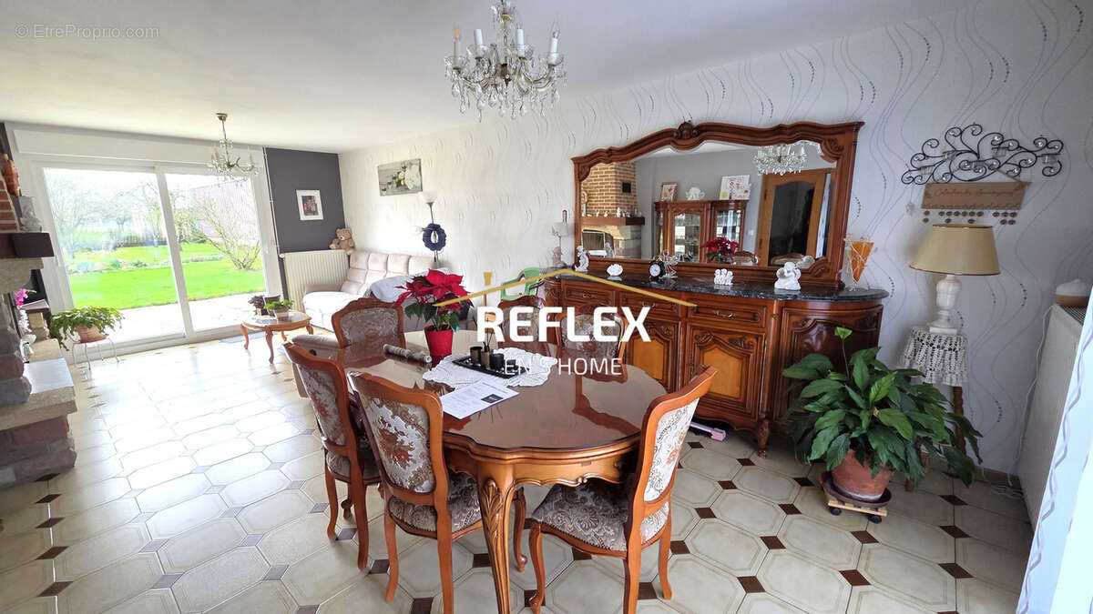 Maison à NEUVILLETTE