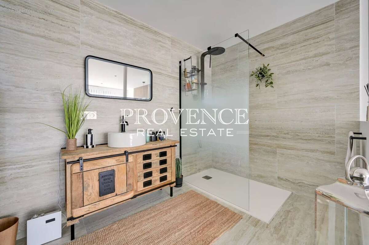 Maison à MARSEILLE-11E