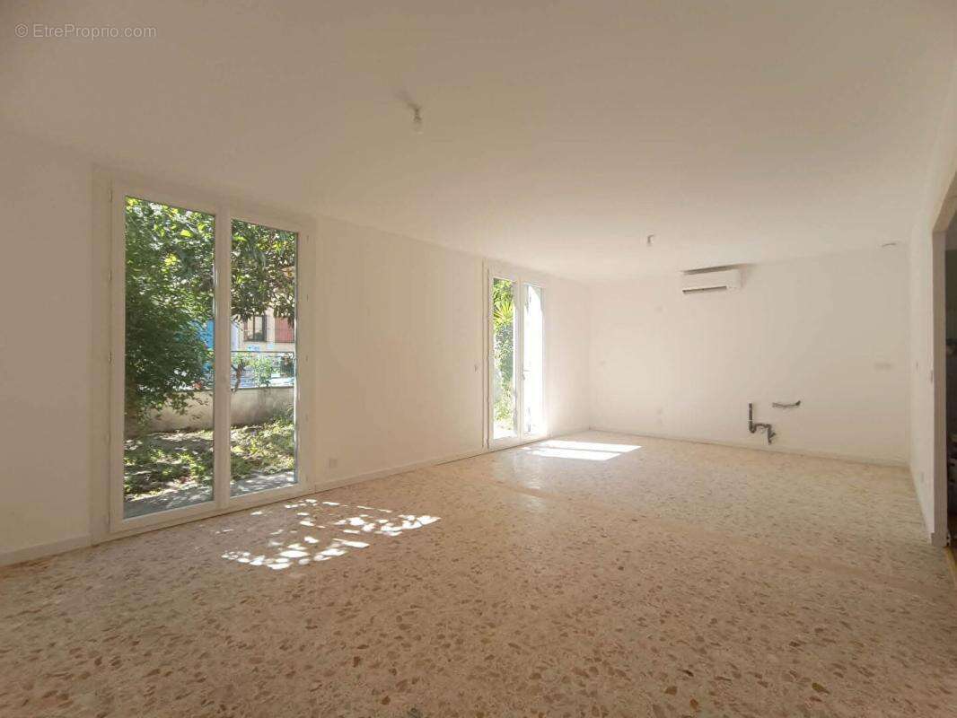 Maison Saint Chamas 4 pièce(s) 80 m2 avec JARDIN ET COURS - photo 7