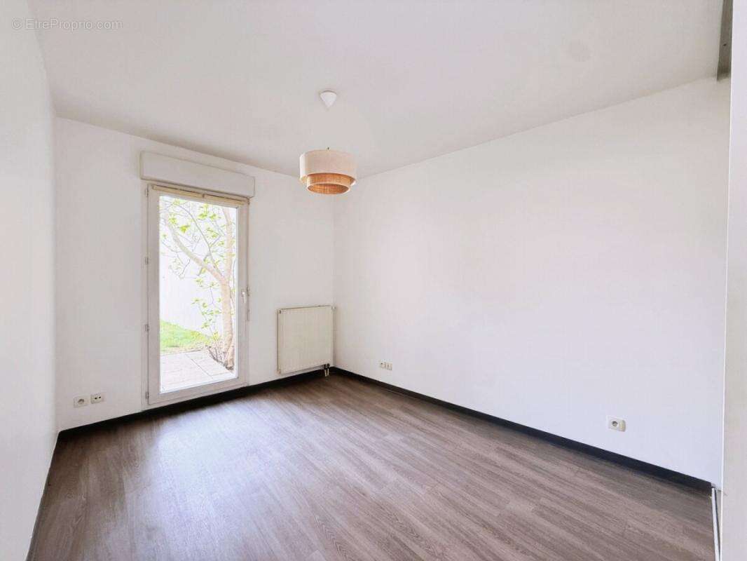 Appartement à LYON-8E