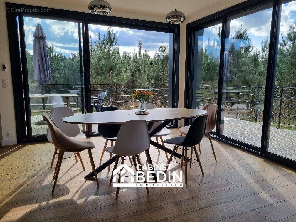 Maison à LIT-ET-MIXE