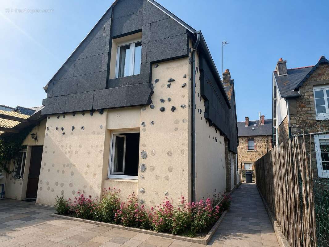 Maison à GUINGAMP