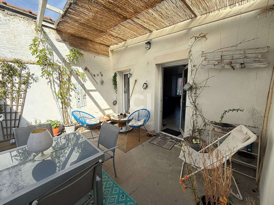 Maison à FROSSAY