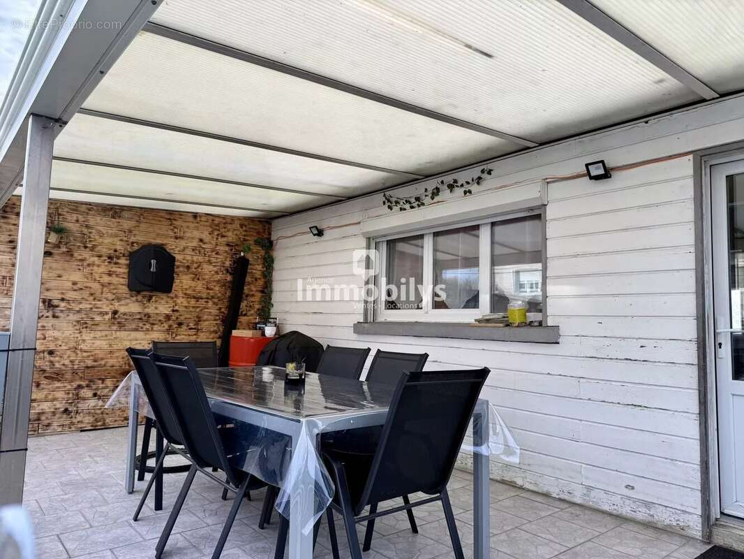 Maison à AUBERCHICOURT