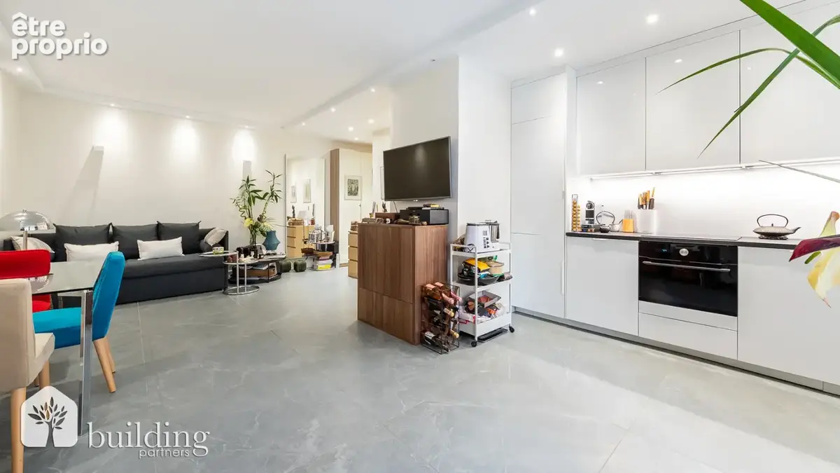 Paris 16ème - La Muette - Appartement 2 pièces de 54,32 m² avec balcon de 7,03 m² en étage avec ascenseur - photo 4