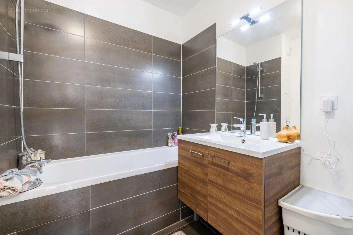 Appartement à THIAIS