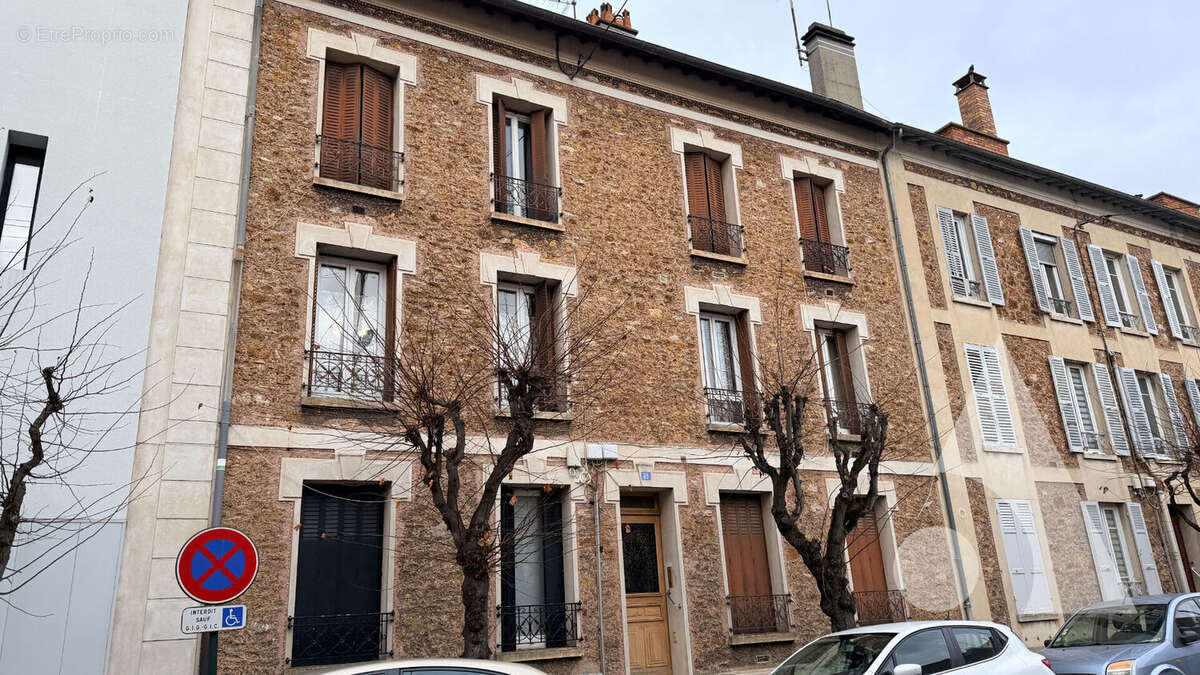 Appartement à CORBEIL-ESSONNES