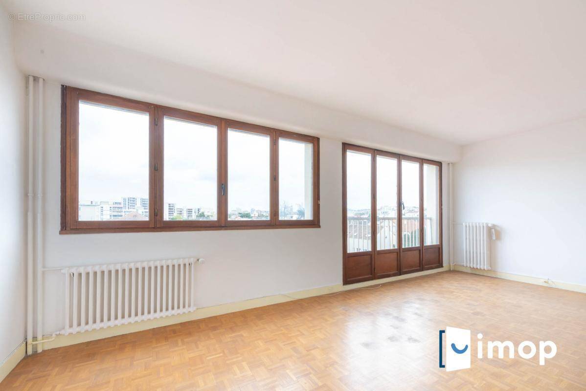 Appartement à RUEIL-MALMAISON