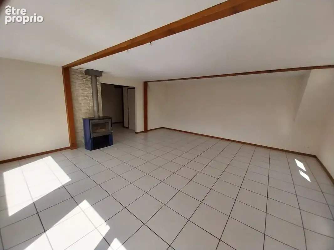 L’Agence SECKLER vous présente à WINTZENHEIM   Appartement de charme de 121 m2 en dernier étage avec terrasse - photo 3