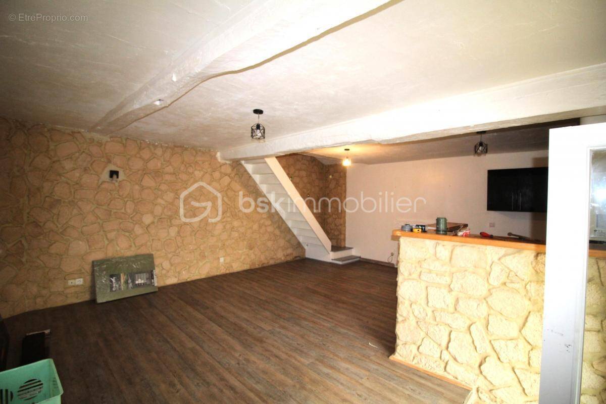 Maison à SAINTE-RADEGONDE